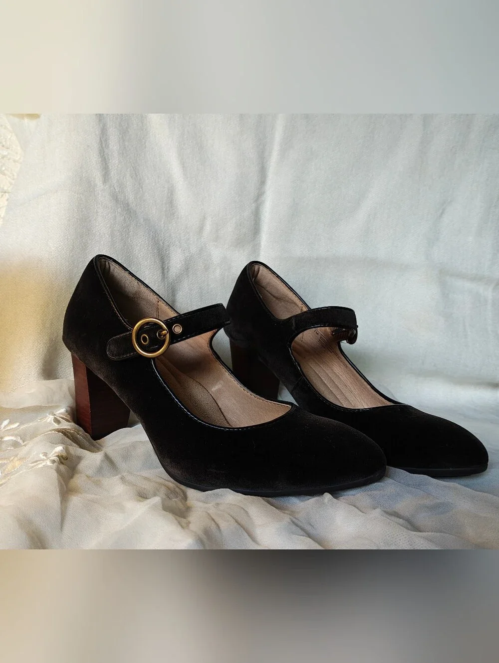 Sofft Green Mary Jane Block Heel Pumps